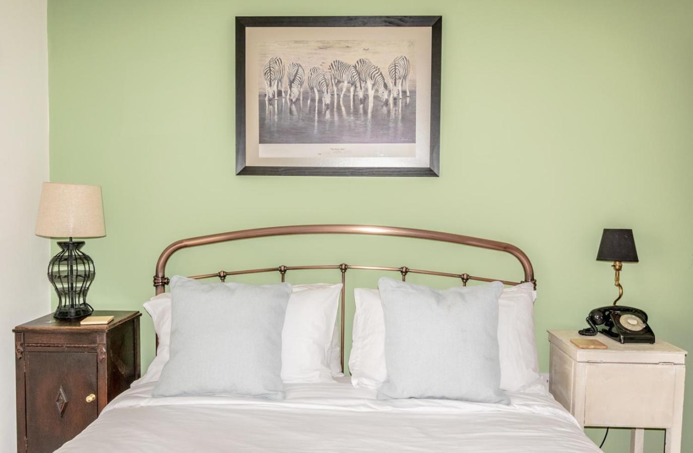 Stylish 2 Bedrooms Cosy & Bright Cottage, Pet Friendly, Sleeps 5, Titchfield Village - Summer Special Offer!! - By Blue Puffin Stays 外观 照片