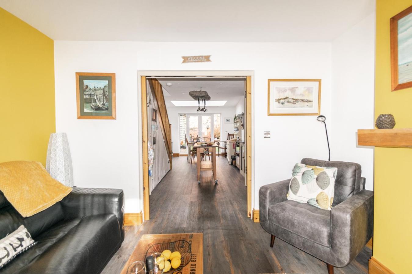Stylish 2 Bedrooms Cosy & Bright Cottage, Pet Friendly, Sleeps 5, Titchfield Village - Summer Special Offer!! - By Blue Puffin Stays 外观 照片